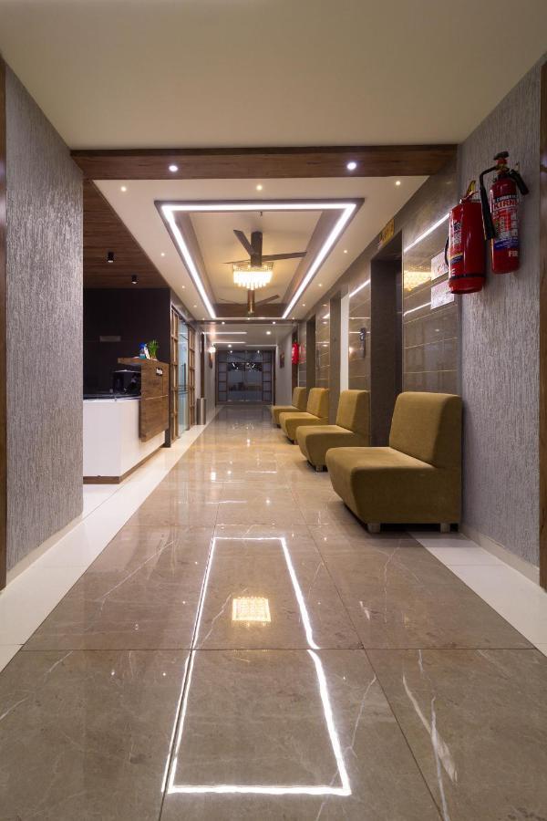 Hotel Green City Gandhinagar Eksteriør bilde